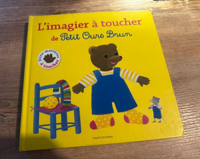 L’imagier a toucher de Petit Ours Brun