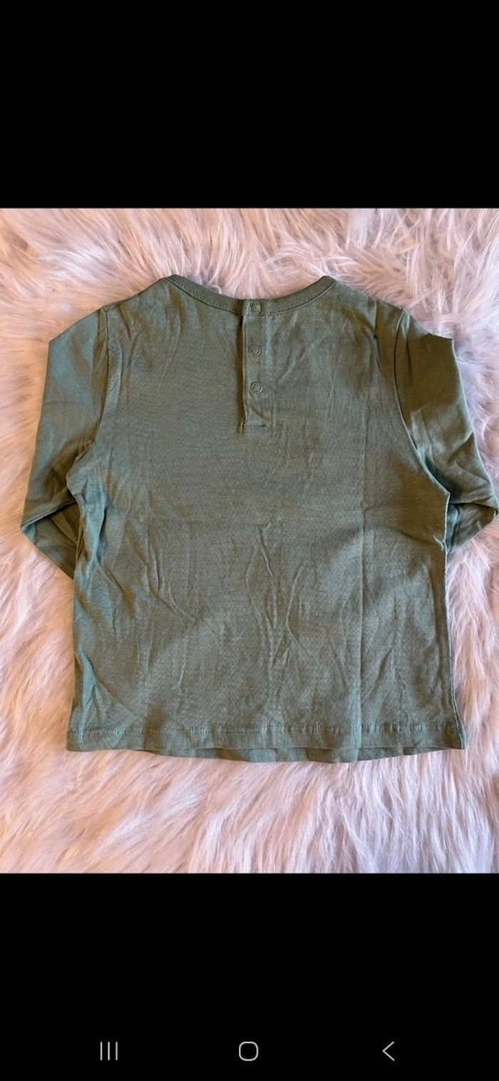 (Neufs non portés) 🏷🏷🥰👌😍🤩superbe ensemble teeshirt ml et pantalon velours 23 mois garçon - photo numéro 4