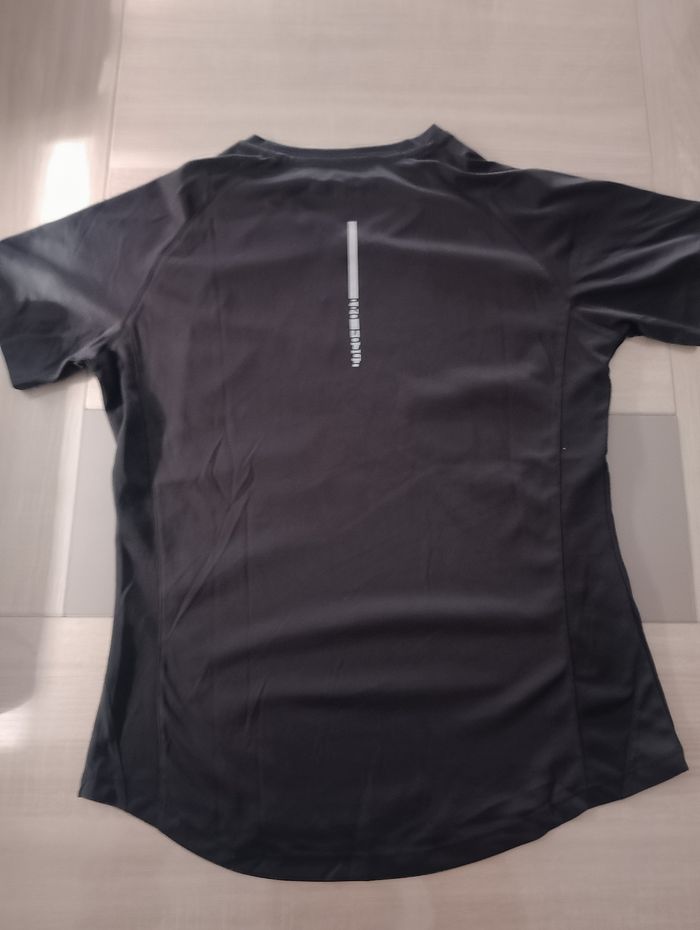 Tee-shirt femme sport - photo numéro 2
