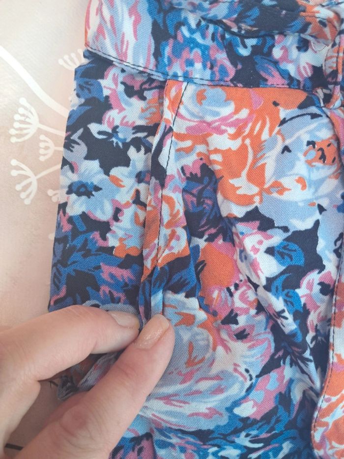 Beau pantalon fleuri coupe citadine poches italiennes, ceinture, fermeture eclair - T40-42 - neuf - photo numéro 5