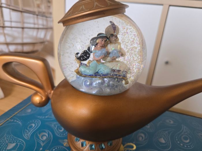 Snow globe lampe Aladdin - photo numéro 4