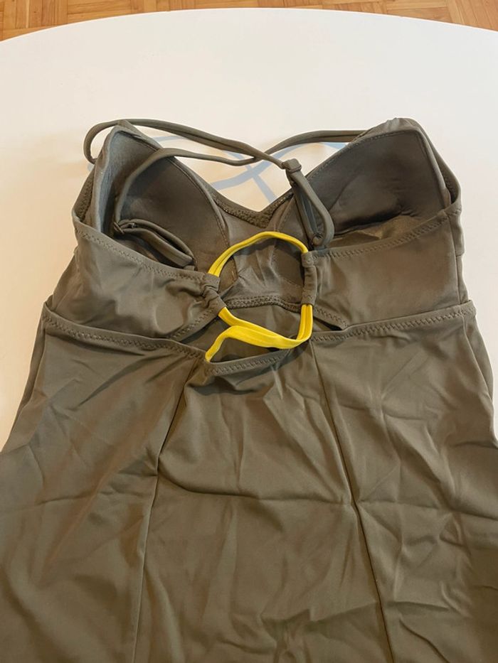 Débardeur de maillot de bain taille 38 . Penti - photo numéro 2