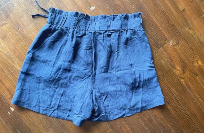 Short marine neuf de chez Christy - photo numéro 3