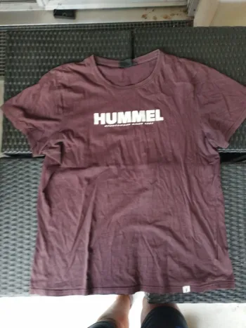 Tee shirt