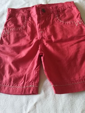 Short unisex taille 6 mois LEVIS.