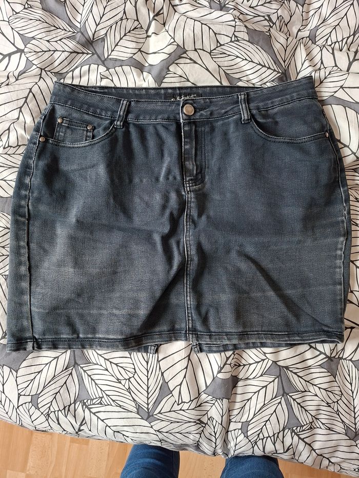 Jupe noire taille 44