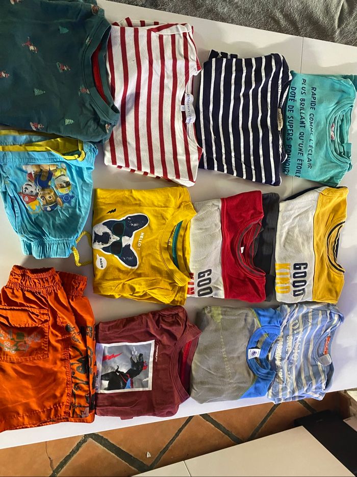 Lot de 14 vêtements garçon taille 3 ans