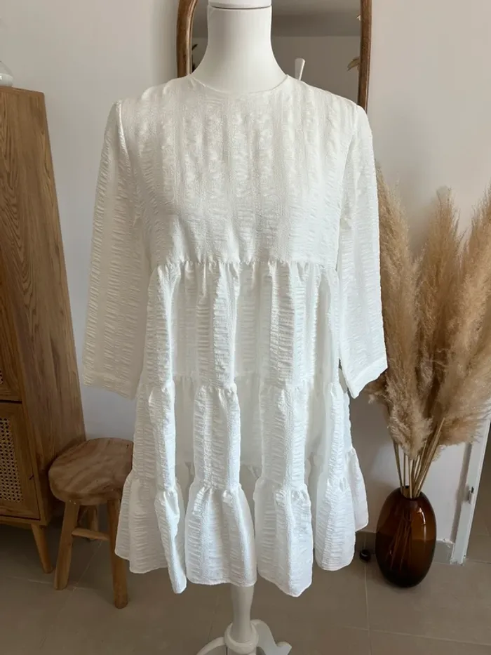 Robe Sharon blanche Zara neuve - photo numéro 4