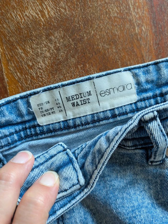 Magnifique short en jean frangé Esmara taille 46 - photo numéro 2