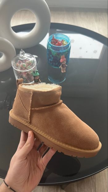 Ugg chestnut🍂 taille 37