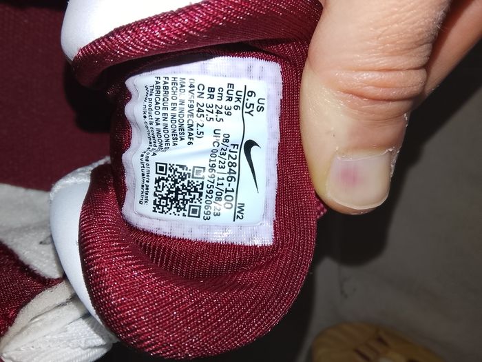 Nike Air More Uptempo GS taille 39 - photo numéro 5