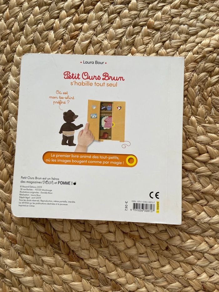 Livre Petit ours brun s’habille tout seul - photo numéro 8