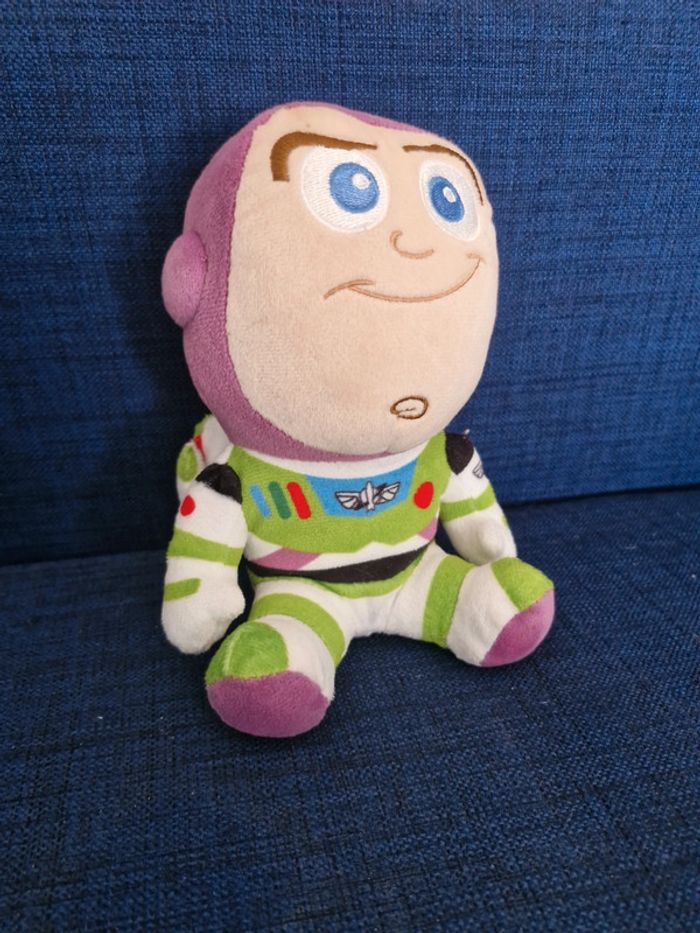 Peluche buzz l eclair disney pixar