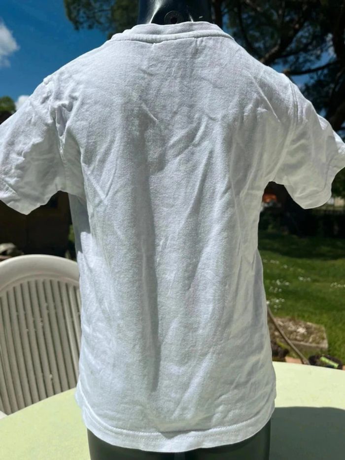 T shirt blanc imprimé taille 6 ans - photo numéro 2