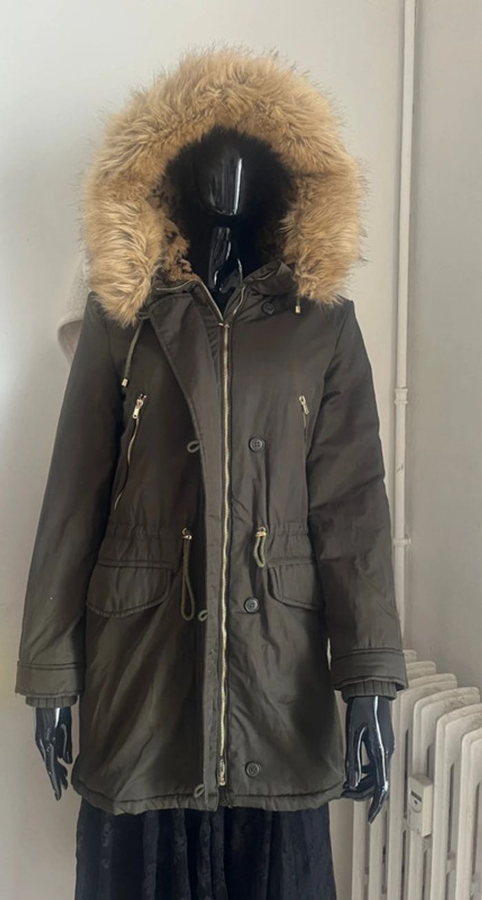 Manteau Zara Kaki Fourrure Taille M