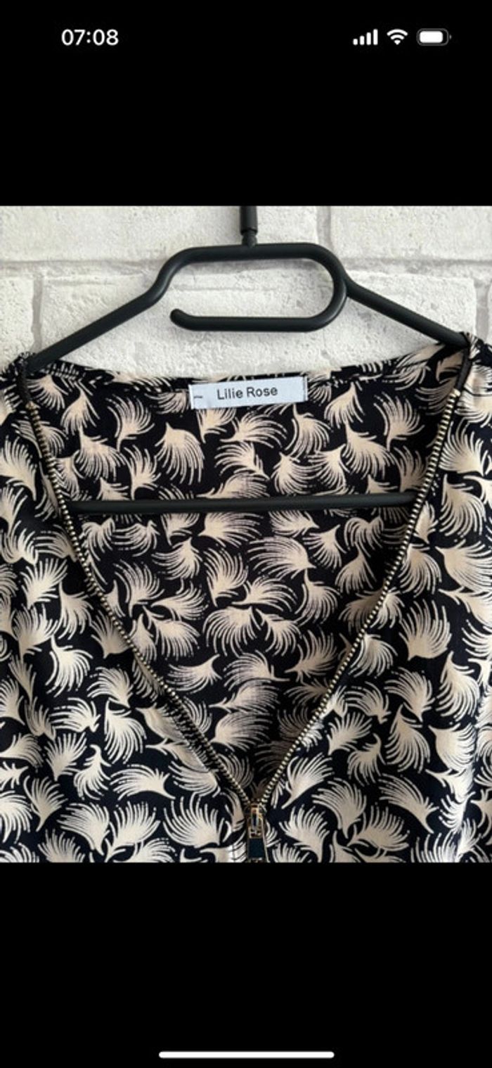 robe lilie rose taille M/L - photo numéro 3