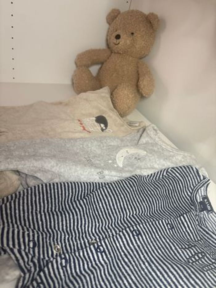 Pyjama 0 mois. - photo numéro 4