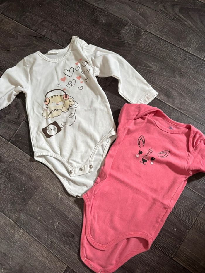 Lot de deux bodys 36 mois