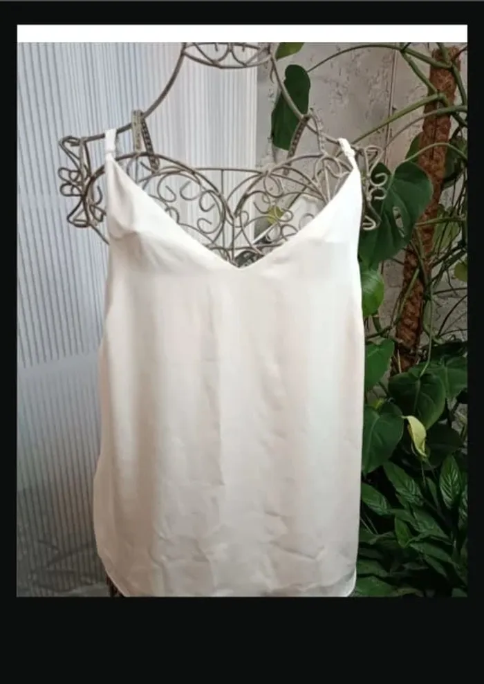 Débardeur satin taille 40