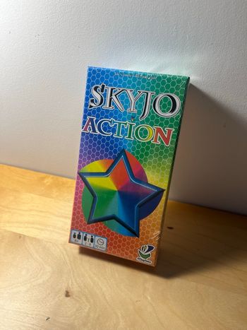 Jeu de société SKYJO Action neuf 