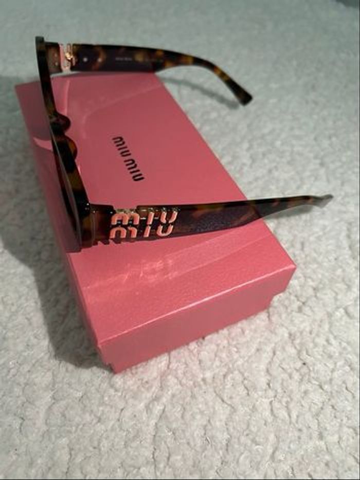 Lunette de soleil miu miu - photo numéro 5