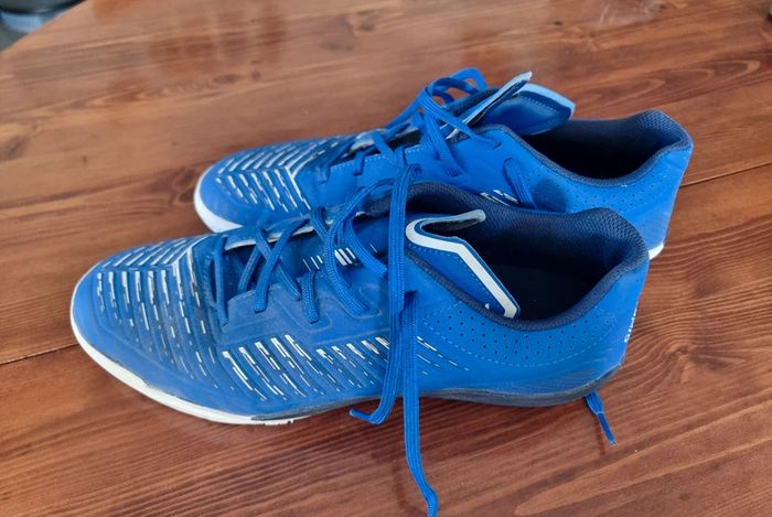 Baskets pour foot en salle - photo numéro 4