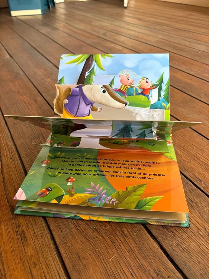 Livres les trois petits cochons - photo numéro 2