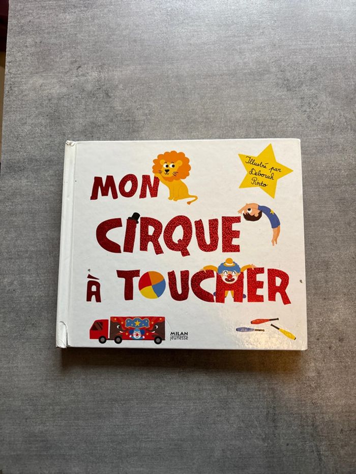 Livre mon cirque à toucher
