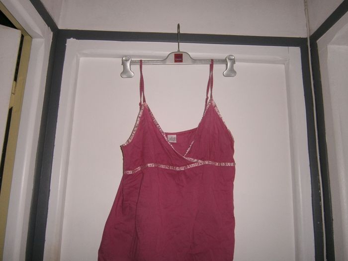 Lots, de petit haut, un rouge, et un fuchsia - photo numéro 6