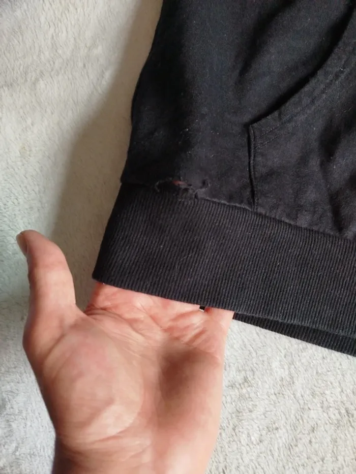 Pull à capuche Kiabi taille S Marvel - photo numéro 15