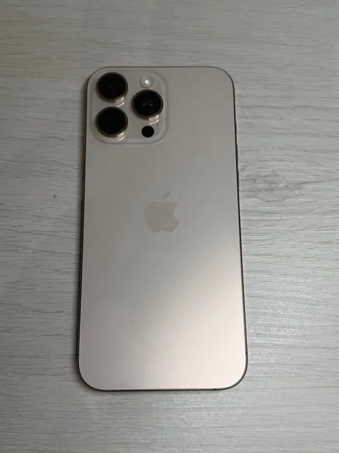 P h o n e 16 pro max - photo numéro 4