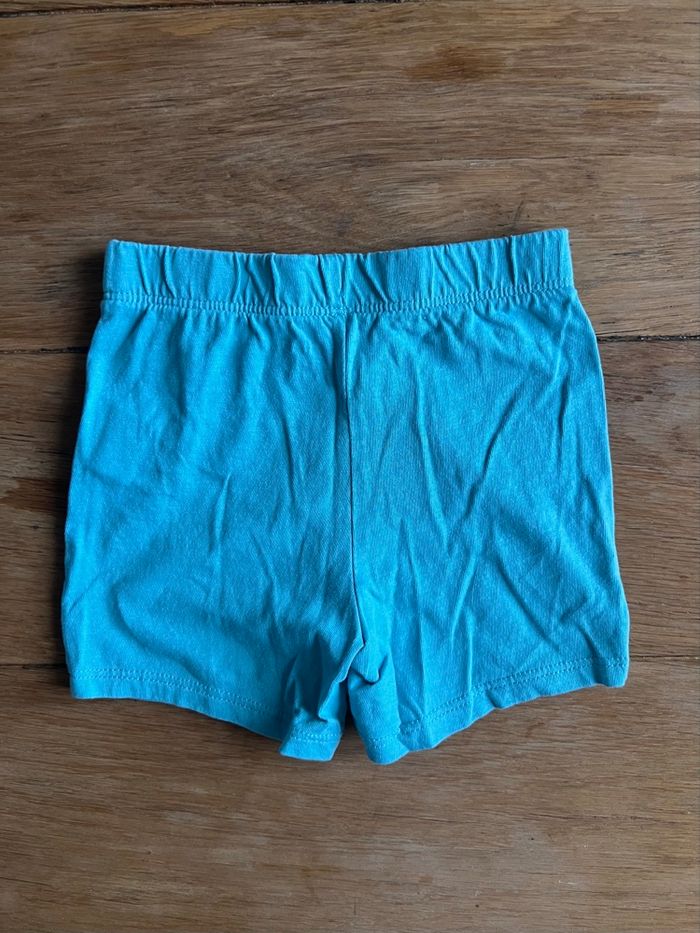 Short Kiabi 24 mois - photo numéro 2