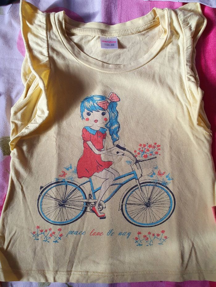 T-shirt