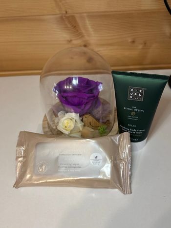 Crème pour le corps et lingettes nettoyantes