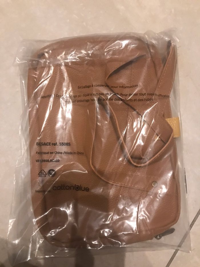Sac bandoulière neuf sous emballage - photo numéro 3