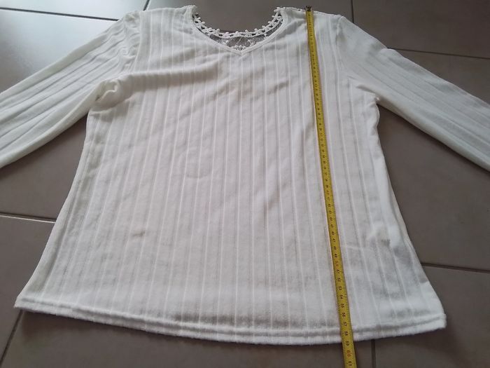 Pull femme T :38  blanc - photo numéro 3