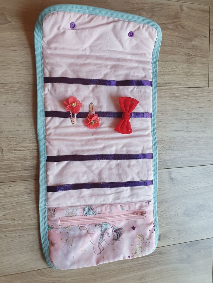 Trousse accessoires pochette barettes licorne