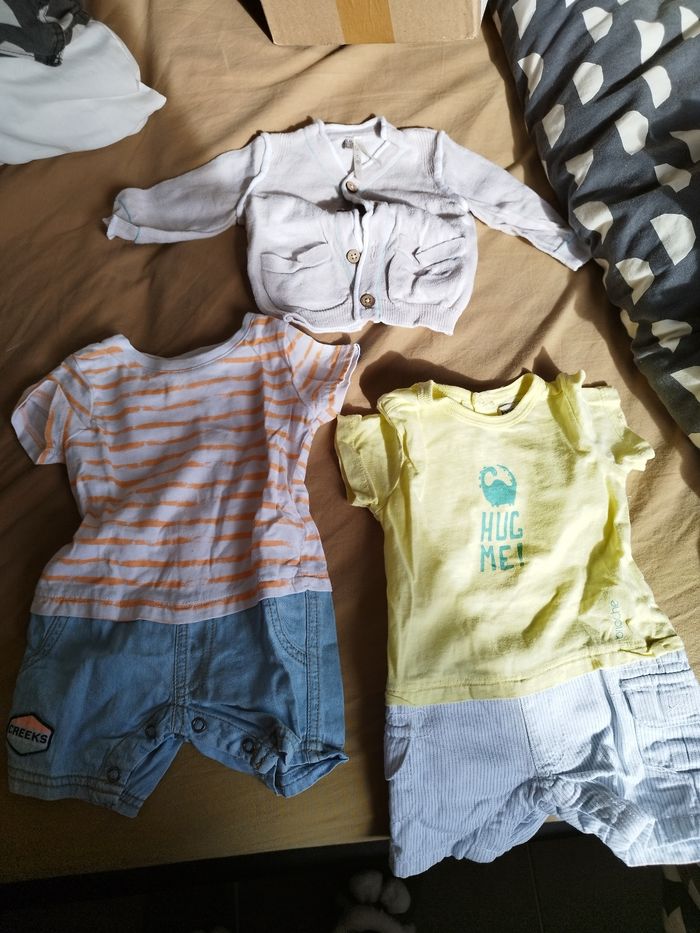 Lot de vêtements 1 mois - photo numéro 4