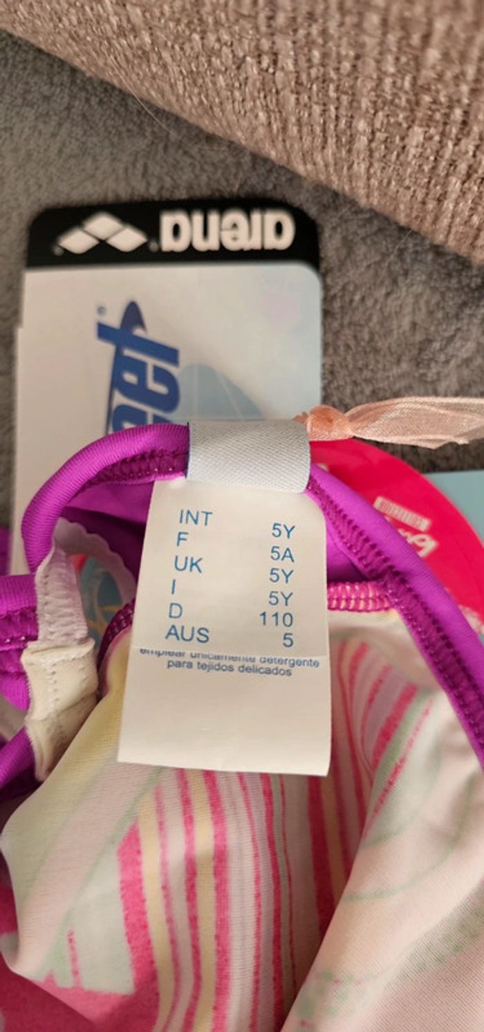 Maillot de bain Barbie Arena 5 ans Neuf - photo numéro 4