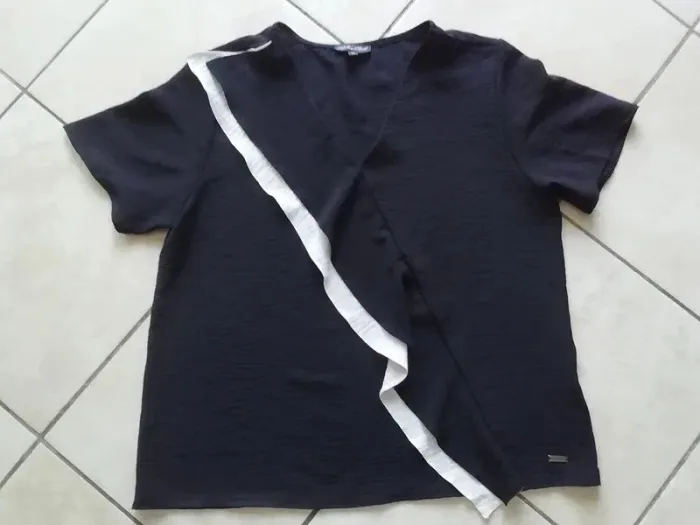 Haut - Top - Blouse Sofia Perla Taille 40 - 40/42 Quasi neuf!!