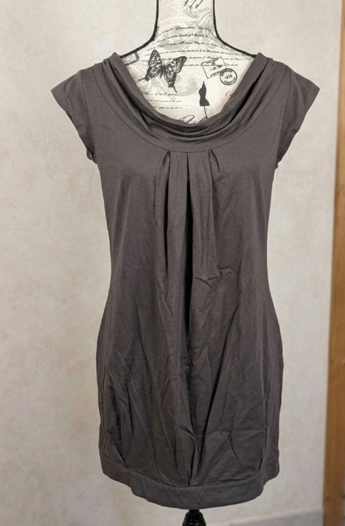 🌸Petite robe Taupe Marron glacé Naf Naf drapée - Chic & Intemporelle Taille 38🌸 - photo numéro 2