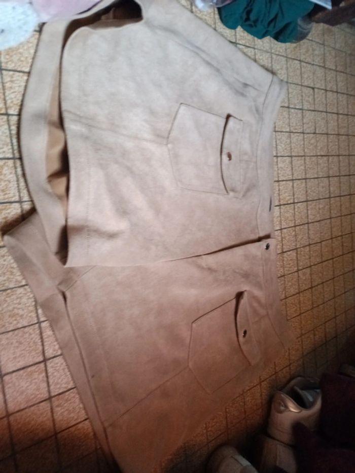 Short suédine
