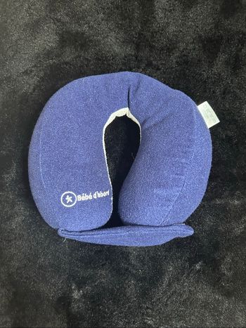 Coussin cale tête bébé d’abord