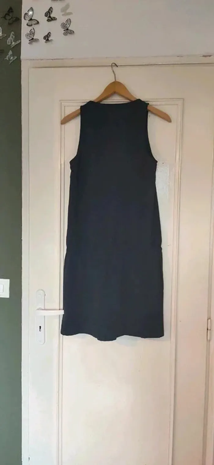 Robe. - photo numéro 7