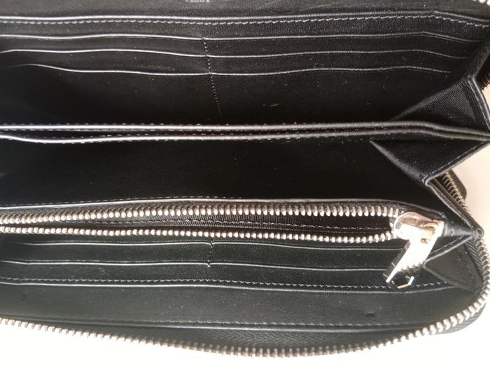 Porte feuille zippé Givenchy neuf - photo numéro 5