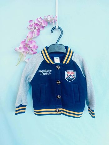 Très beau Gilet 9 mois