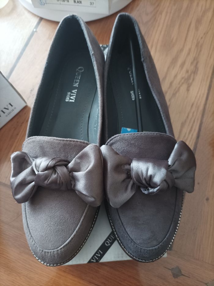 Chaussures femme taille 37 neuve