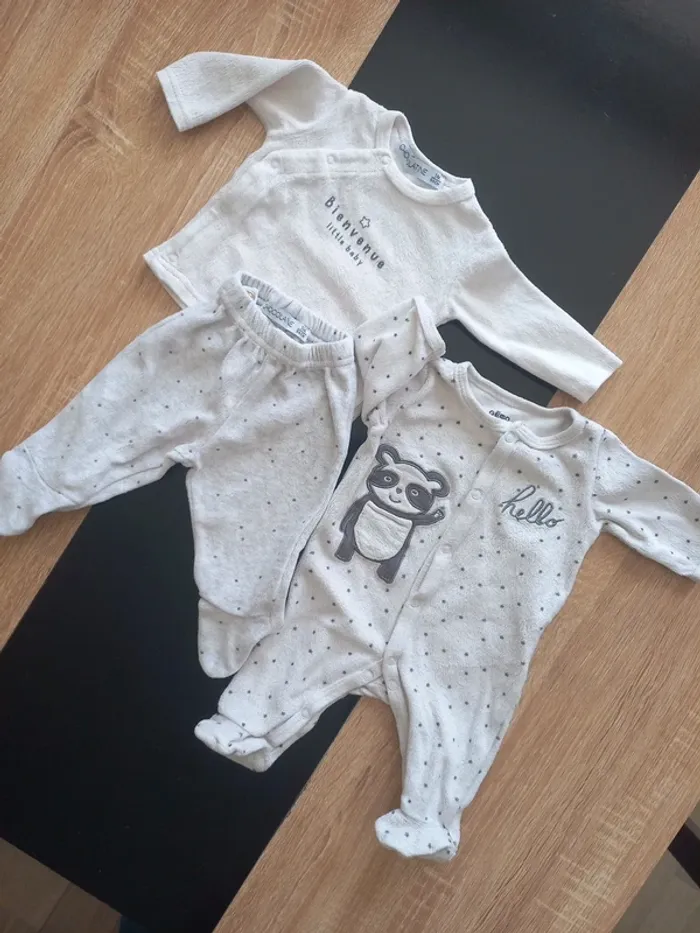 Pyjamas bébé 1 mois - photo numéro 6