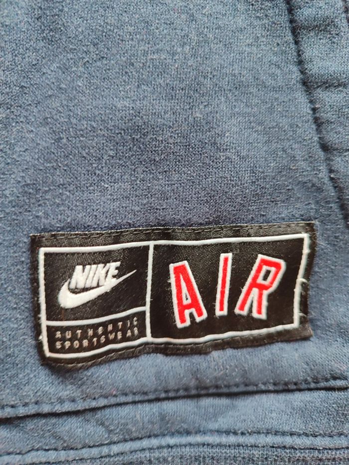 gilet nike  4/5 ans - photo numéro 2