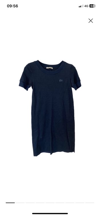 Robe Lacoste